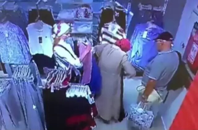 Müşteri gibi gelip turistin çantasındaki 1400 euroyu çaldı