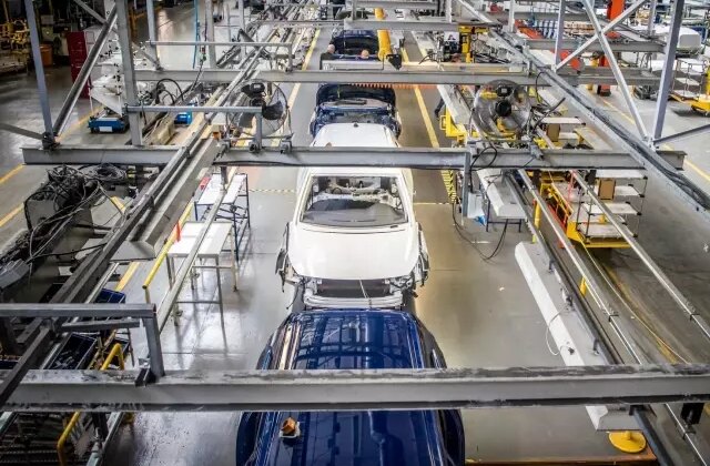 Otomotiv devi üretimi durduruyor! Yüzlerce işçi doğrudan etkilenecek