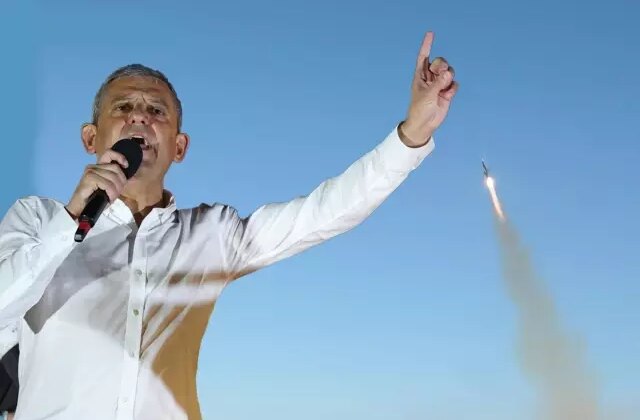 Özgür Özel’den roket testleriyle ilgili ilginç çıkış: Balıklar ürküyor