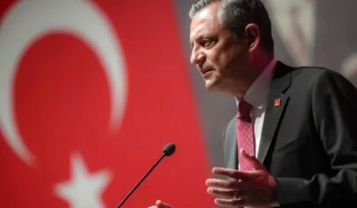 Özgür Özel, yeniden CHP Genel Başkanı seçildi