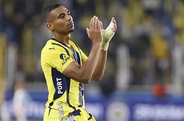 Paylaşıma düştüğü not taraftarı duygulandırdı! Djiku’dan Fenerbahçe’ye duygusal veda