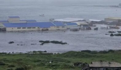 Rusya’nın Kamçatka bölgesinde 7,4 büyüklüğünde deprem, tsunami uyarısı verildi