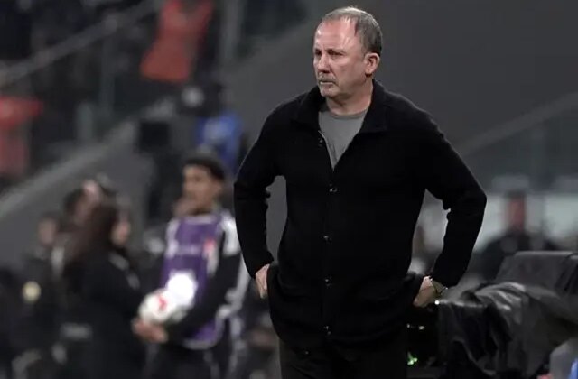 Sergen Yalçın derbi öncesi korkutan haberi verdi: Omzu çıktı, tekrar yerine takmışlar