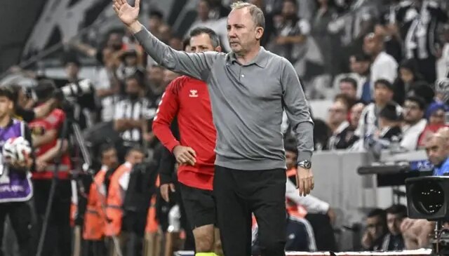 Sergen Yalçın maç sonu açıkladı: Geri dönmeyecekler