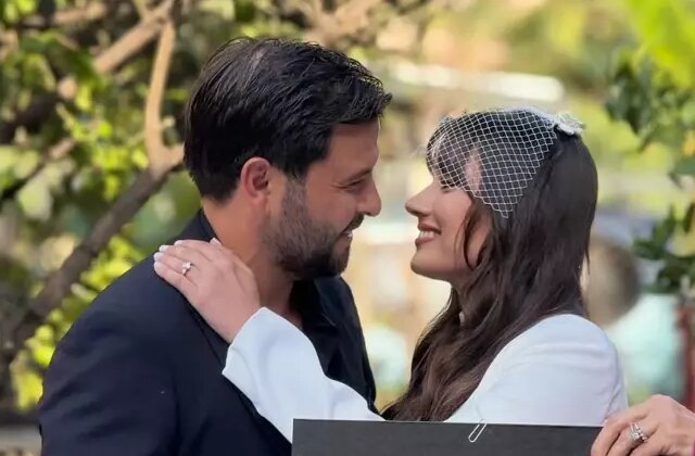 Sevda Erginci ve Efe Saydut İzmir’de “mutluluğa evet” dedi