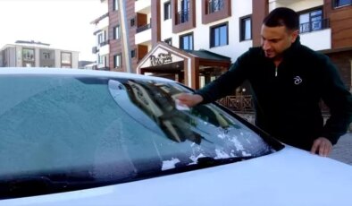 Sıcaklık eksilere düştü, araç camları buz tuttu