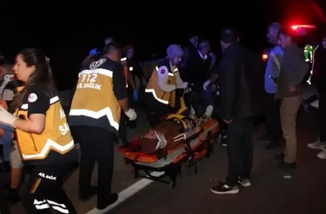 Sivas’ta zincirleme kaza! 1’i ağır 10 yaralı