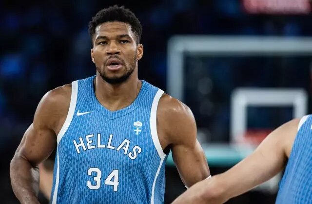 Skandallar bitmiyor! Giannis Antetokounmpo, Türk bayrağına küfür etti