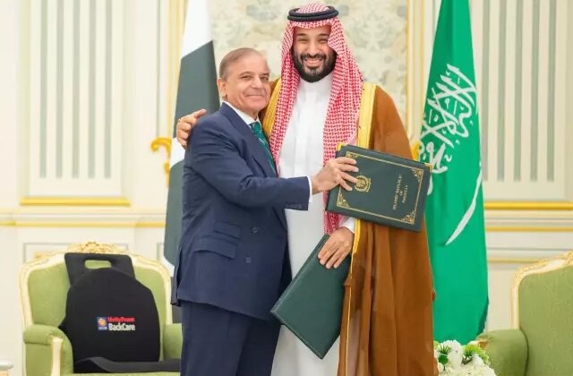 Suudi Arabistan ile Pakistan arasında tarihi savunma anlaşması