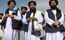 Taliban sınır tanımıyor! Bu kez de internet ve mobil telefon hizmetlerini kestiler