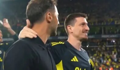 Tedesco’nun bakışlara dikkat! Fener taraftarını ikiye bölen görüntü