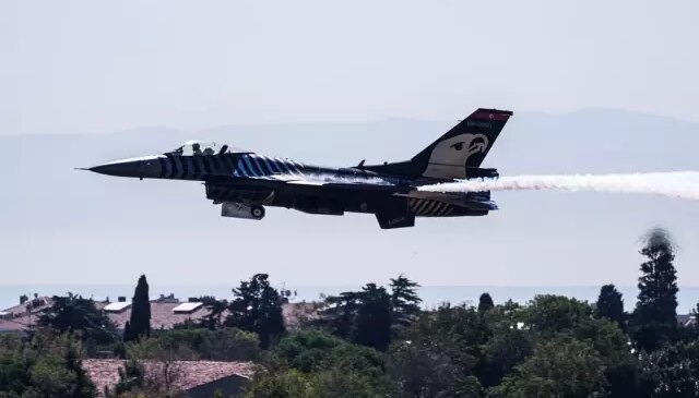 Teknofest’te SOLOTÜRK’ten nefes kesen gösteri