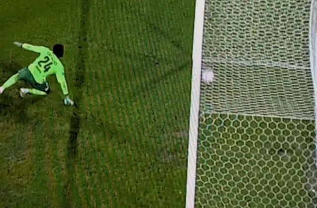 Top çizgiyi geçti mi? Fenerbahçe’den gol itirazı