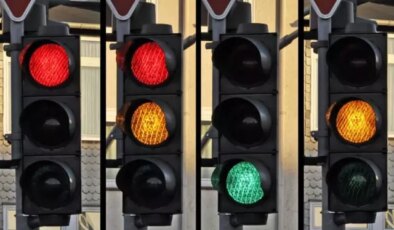 Trafik ışıkları kökünden değişiyor, yeni dijital ekranlar ekleniyor