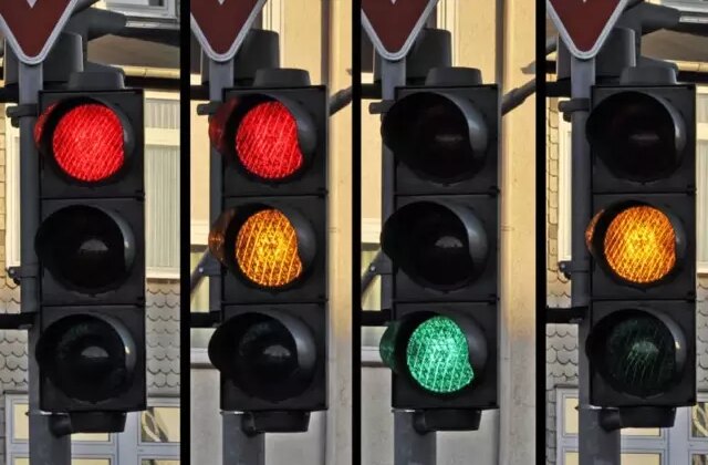 Trafik ışıkları kökünden değişiyor, yeni dijital ekranlar ekleniyor