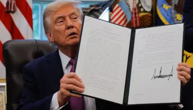Trump imzayı attı, Savunma Bakanlığı’nın ismi değişti