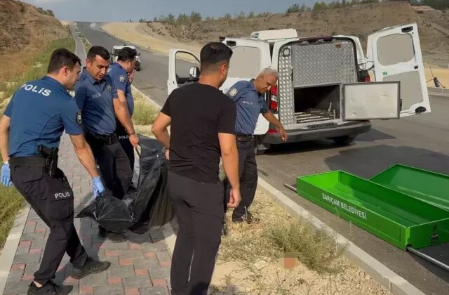 Yol kenarında erkek cesedi bulundu, bir ihtimal üzerinde duruluyor