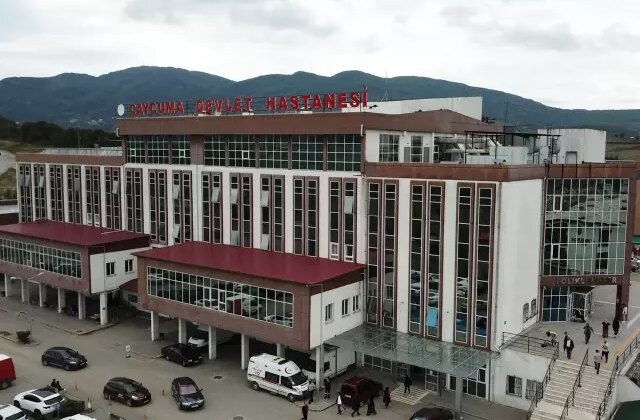 16 yaşındaki çocuk, ağrı şikayetiyle gittiği hastanede doğum yaptı