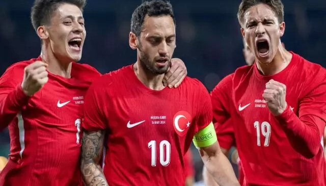 ‘2025 yılının en iyi futbolcusu’ adayları açıklandı! Listede bir de Türk var