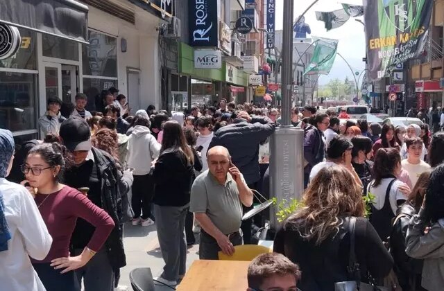 5.0’lık deprem sonrası İstanbul Valiliği’nden ilk açıklama