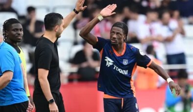 5 maçtır kazanamayan RAMS Başakşehir, Antalyaspor’a patladı