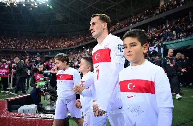 A Milli Futbol Takımı, maça Filistinli çocuklarla çıktı