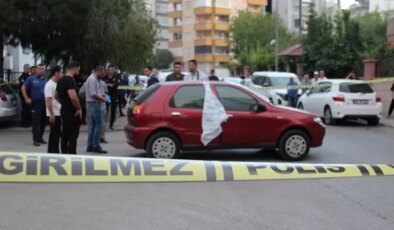 Otomobilde sır ölüm! Vücudunda darp izlerine rastlandı, en yakınları gözaltına alındı
