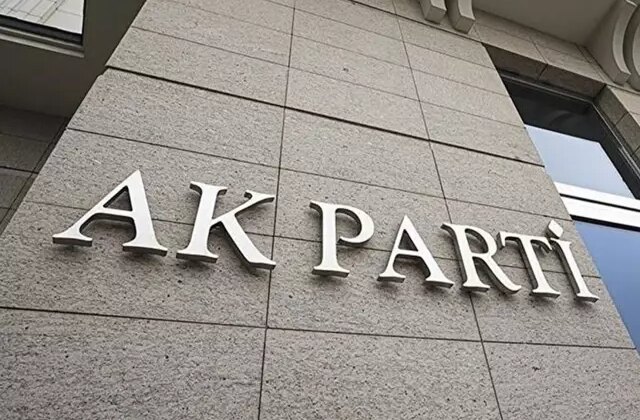 AK Parti İstanbul'da çarpıcı istifa! Veda mesajı bir hayli manidar 1 AK Parti İstanbul’da çarpıcı istifa! Veda mesajı bir hayli manidar