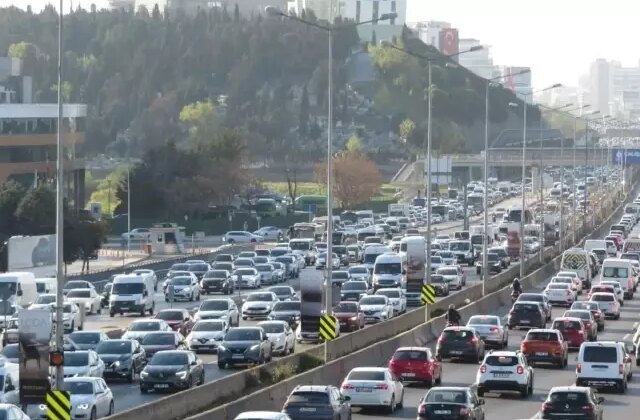 Sürücüler dikkat! Akaryakıta indirim geliyor