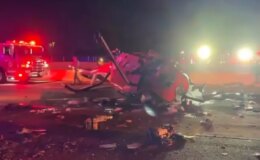 Ambulans helikopter otoyola düştü