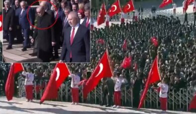 Anıtkabir’de “Her yer Tayyip, her yer Erdoğan” sloganları atıldı