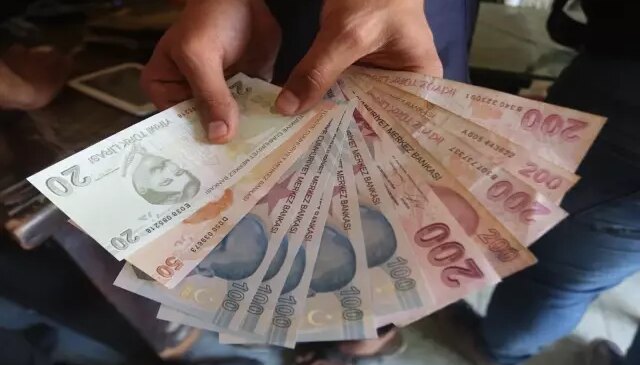 Asgari ücrette gözler yarınki toplantıda! İşte nokta atışı bilen bankanın tahmini