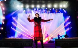 Aydilge’den sahnede duygulandıran Filistin mesajı