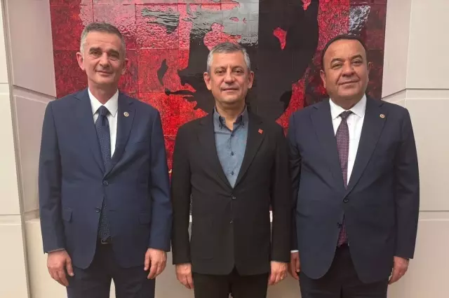 Bağımsız Milletvekili Ümit Dikbayır'ın CHP'ye katılacağı iddia edildi 1515 bagimsiz milletvekili umit dikbayir in chp ye 19168314 1106 o