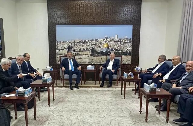 Bakan Fidan ve MİT Başkanı Kalın, Doha’da Hamas yetkilileriyle görüştü