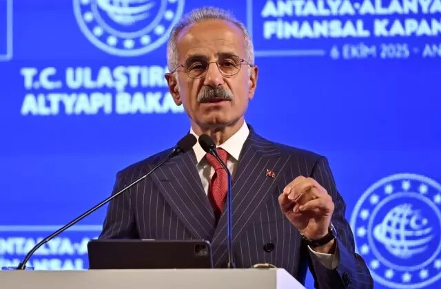Bakan Uraloğlu müjdeyi verdi! 4 saatlik yol 36 dakikaya inecek
