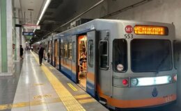 Bakırköy Metro istasyonunda bir kişi raylara atlayarak intihar etti