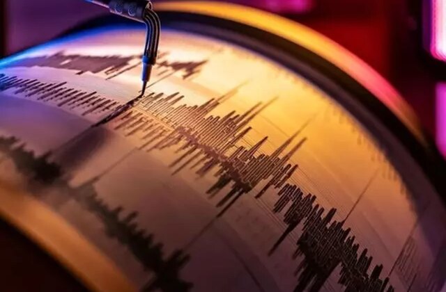 Balıkesir'deki 6.1'lik depremin ardından peş peşe açıklamalar 1 Balıkesir’deki 6.1’lik depremin ardından peş peşe açıklamalar