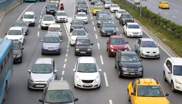 Benzine 85 kuruş zam gelmesi bekleniyor