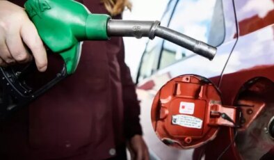 Benzine gece yarısı 1 lira 14 kuruşluk zam