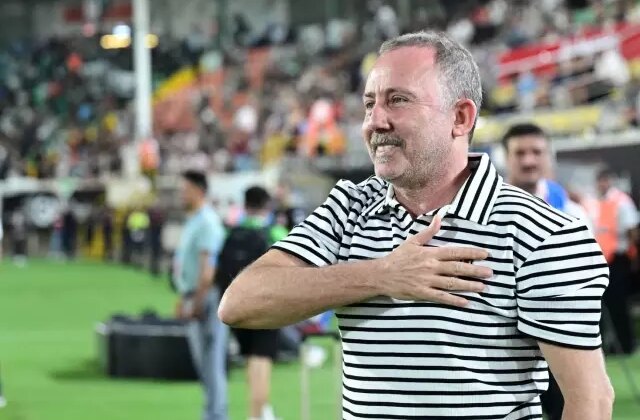 Beşiktaş’ın yeni yıldızından Sergen Yalçın’a mesaj: Beni derbide oynat hocam