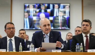 Bütçe Komisyonu’nda Numan Kurtulmuş salonu terk etti: Bu çok ağır bir hakaret