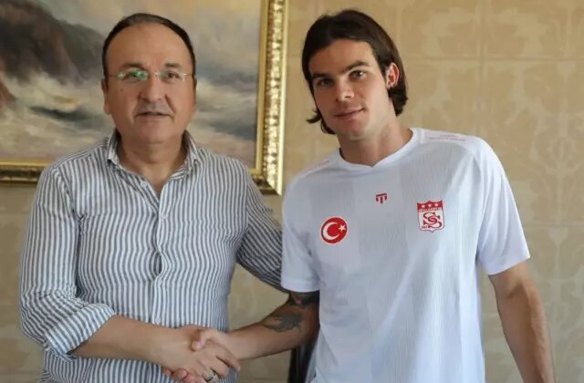 1. Lig futbolcusu vergi rekortmeni oldu