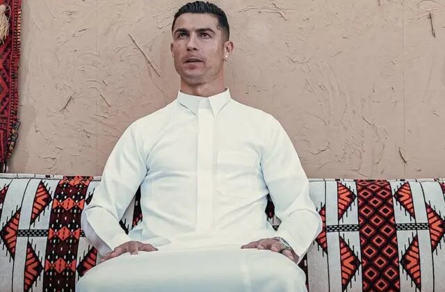 Cristiano Ronaldo futbol tarihinin ilk milyarderi oldu
