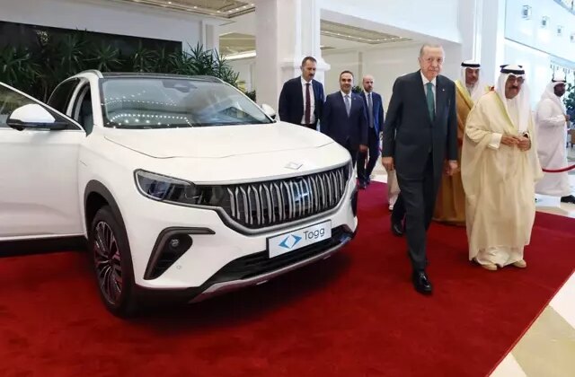Cumhurbaşkanı Erdoğan’dan Kuveyt Emiri es Sabah’a Togg hediyesi