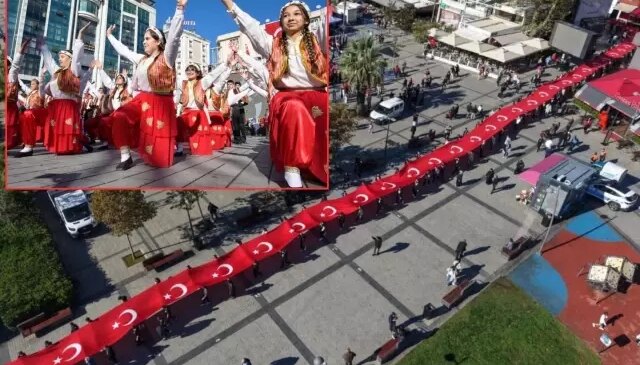 Cumhuriyet coşkusu tüm yurtta! Vatandaşlar, kutlamalara akın etti