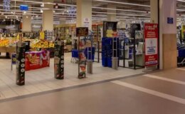 Dev market zinciri satılıyor mu? Şirketten KAP açıklaması geldi