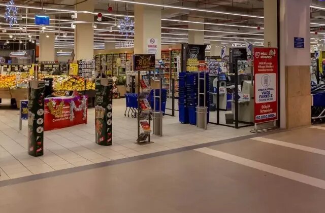 Dev market zinciri satılıyor mu? Şirketten KAP açıklaması geldi