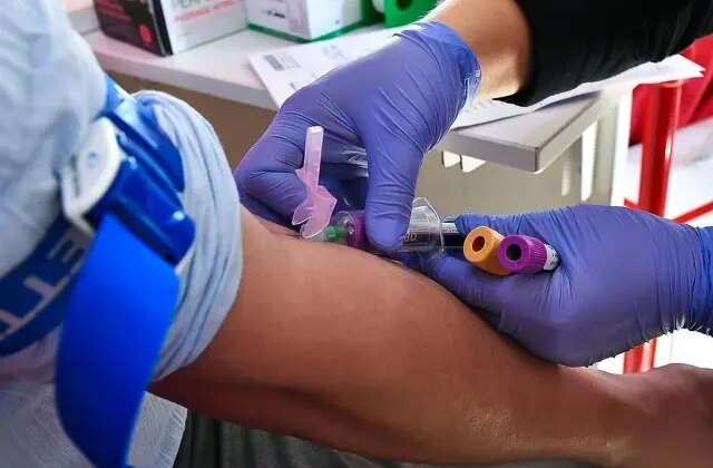 Devlet hastanesinde test sonuçlarını değiştiren 17 kişi tutuklandı