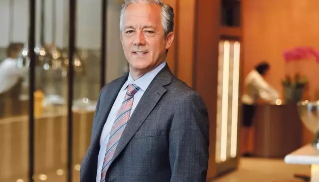 Divan otellerinin genel müdürü Murat Tomruk gözaltına alındı
